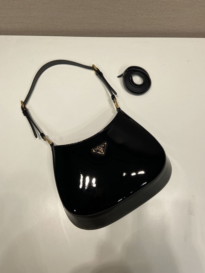 Pra*a cleo bags